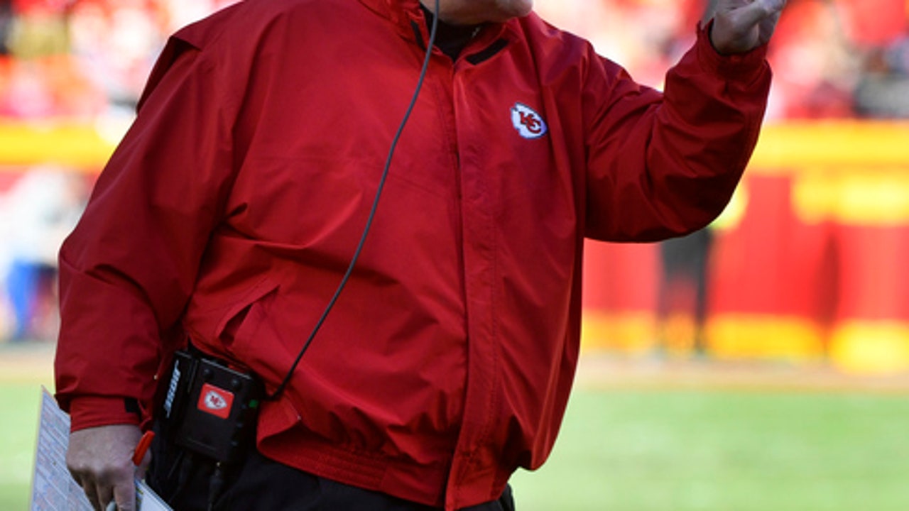 Chiefs regrouping after 5-game win streak snapped by Bucs